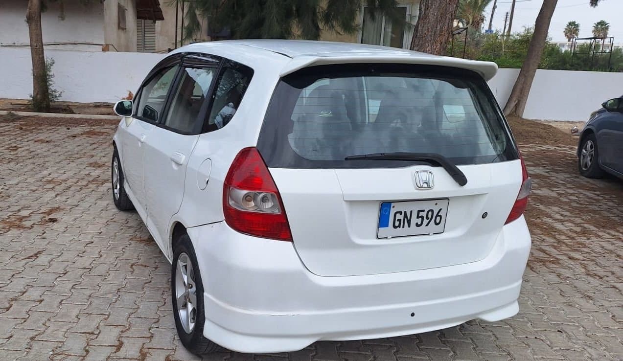 2002 Honda Fit