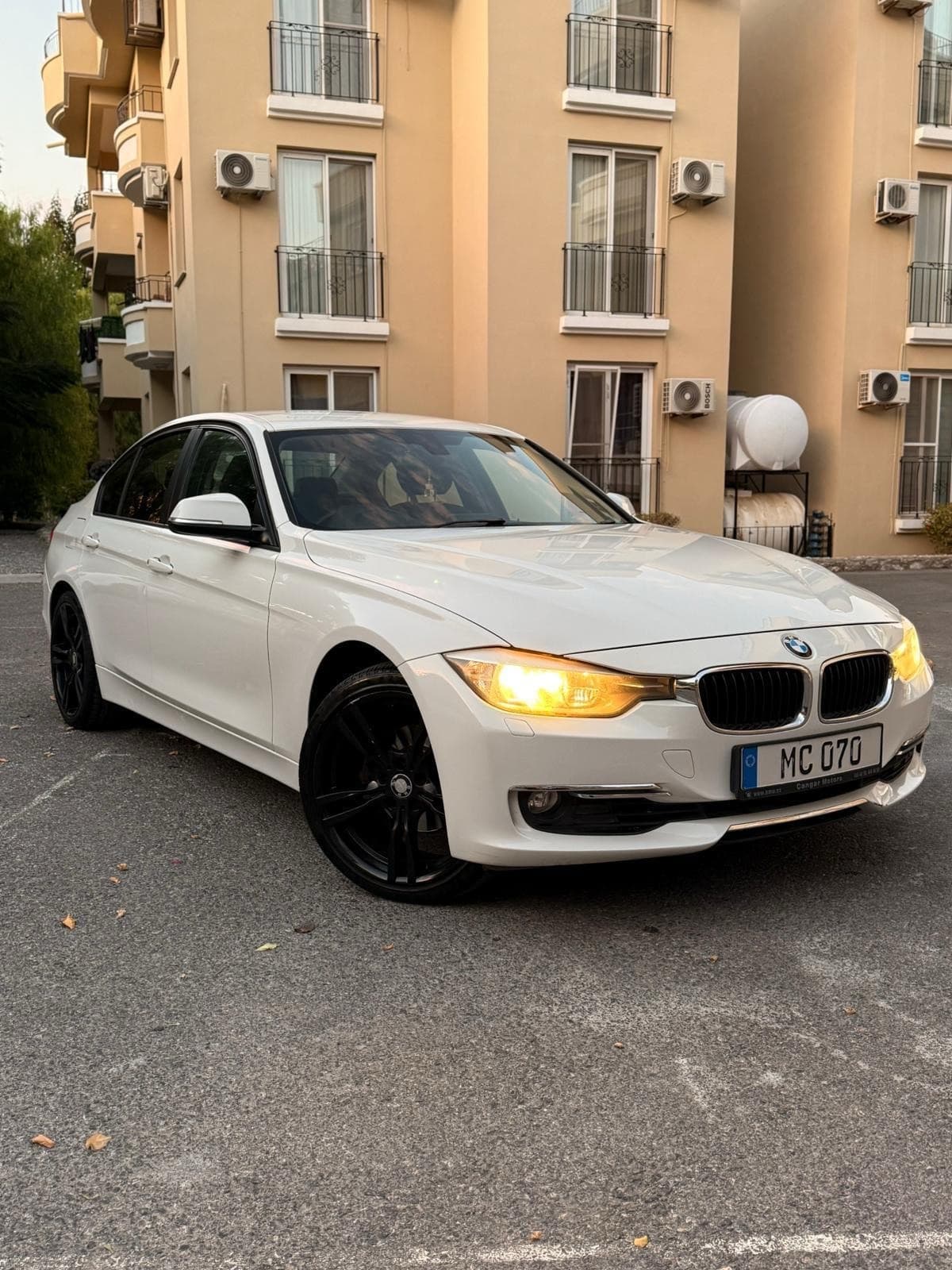2012 BMW 320i