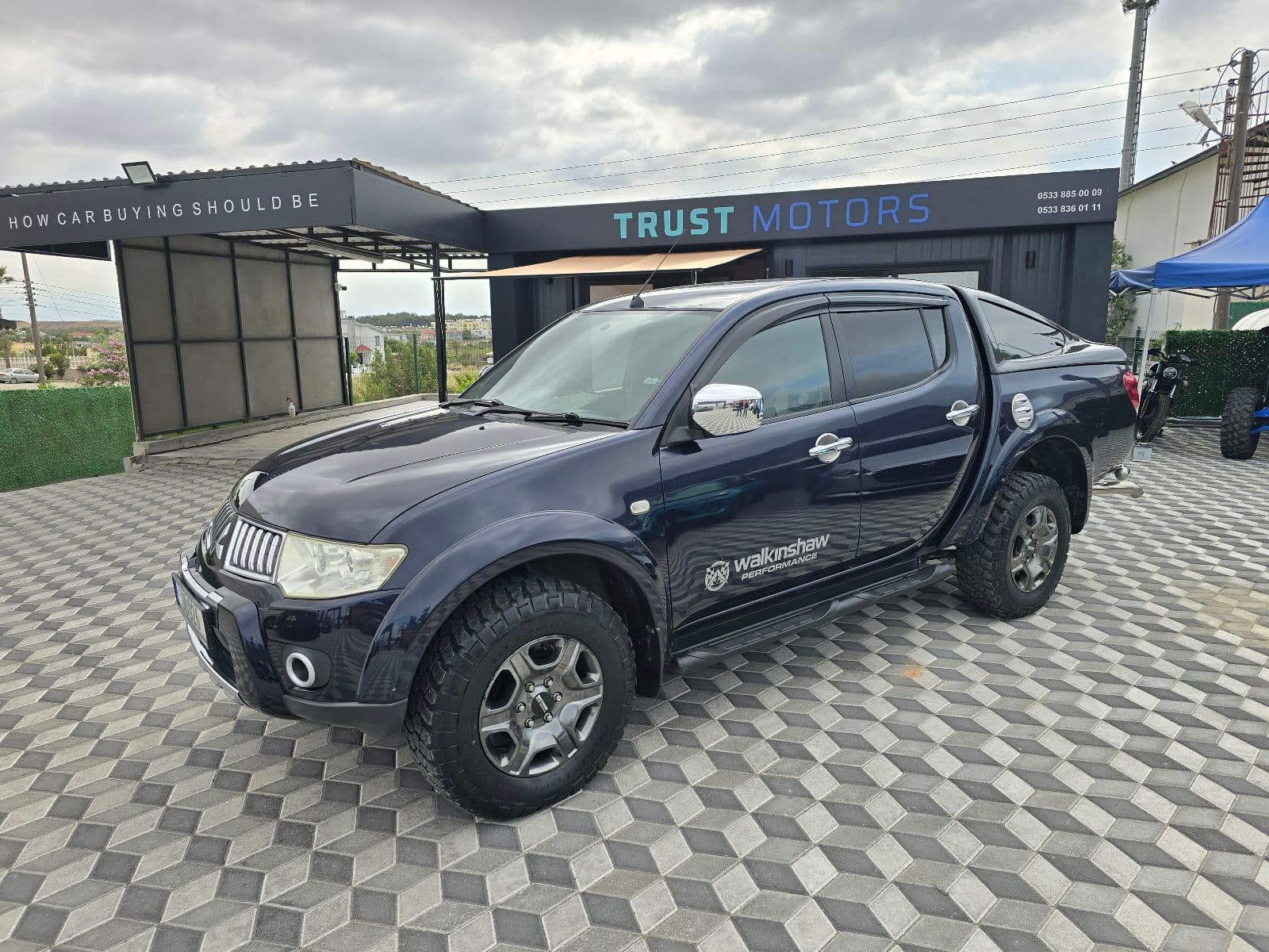 2011 Mitsubishi L200