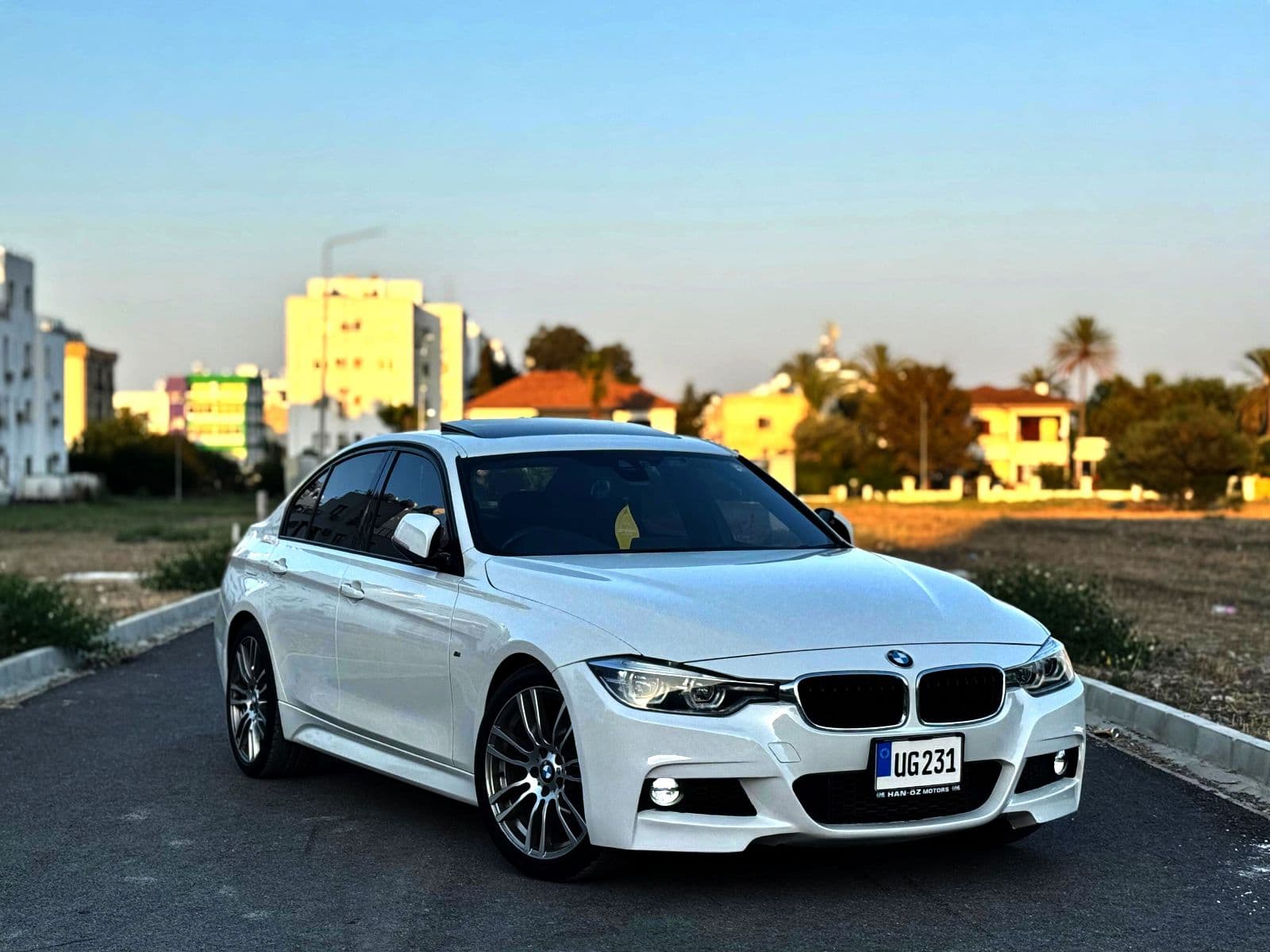 2017 BMW 318i