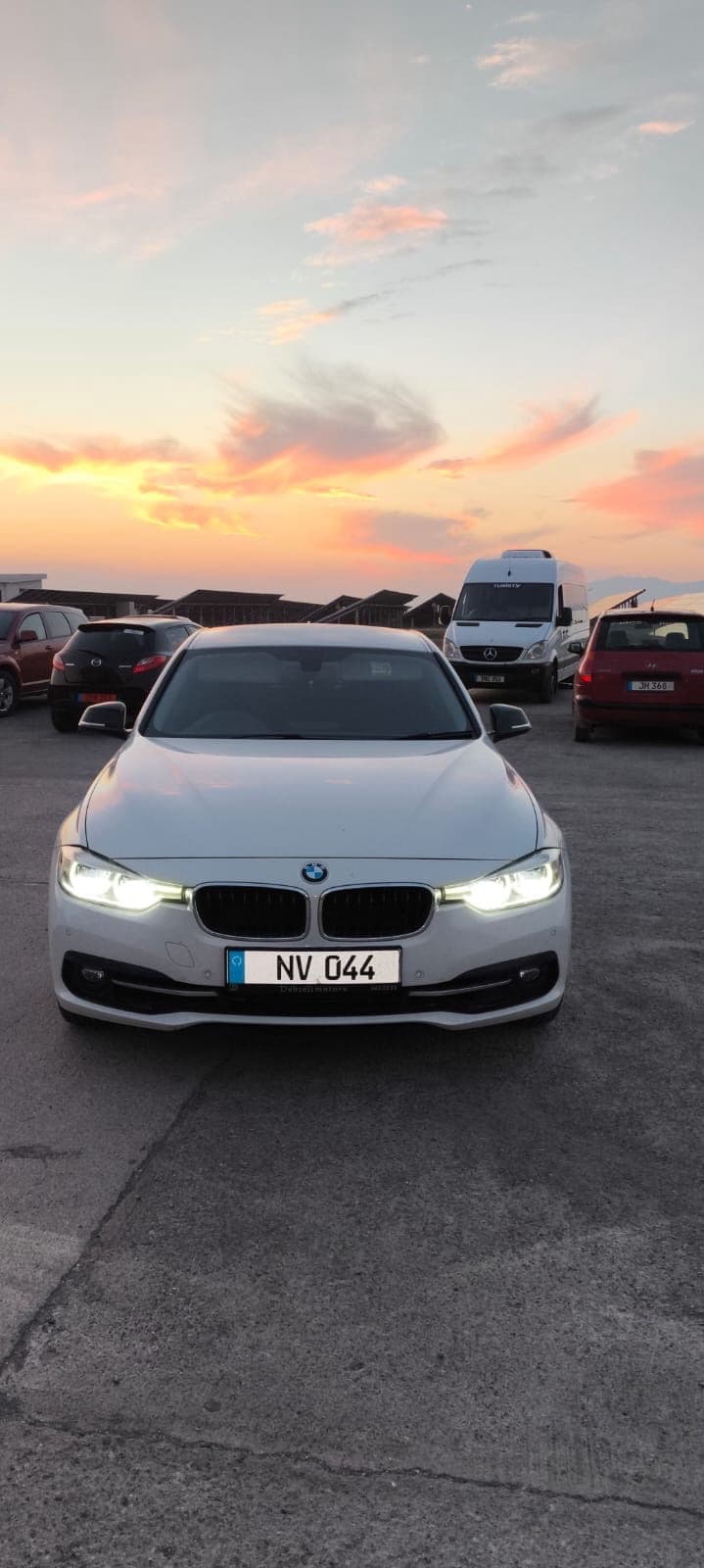 2016 BMW 318i