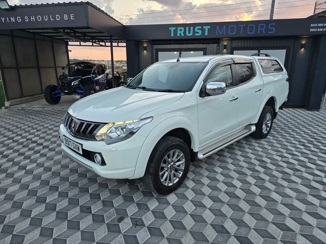2017 Mitsubishi L200
