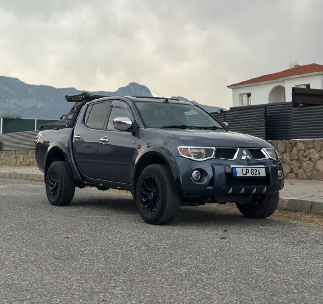 2007 Mitsubishi L200