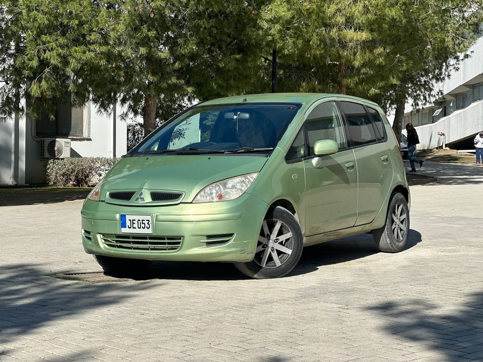 2004 Mitsubishi Colt