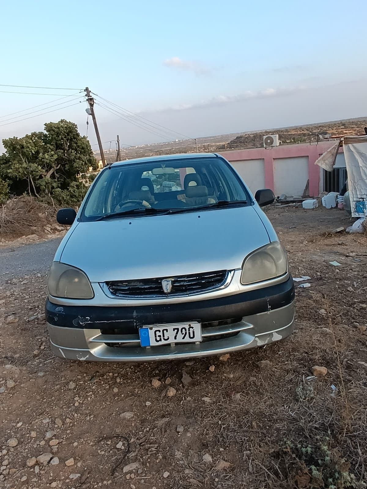 2001 Toyota Raum