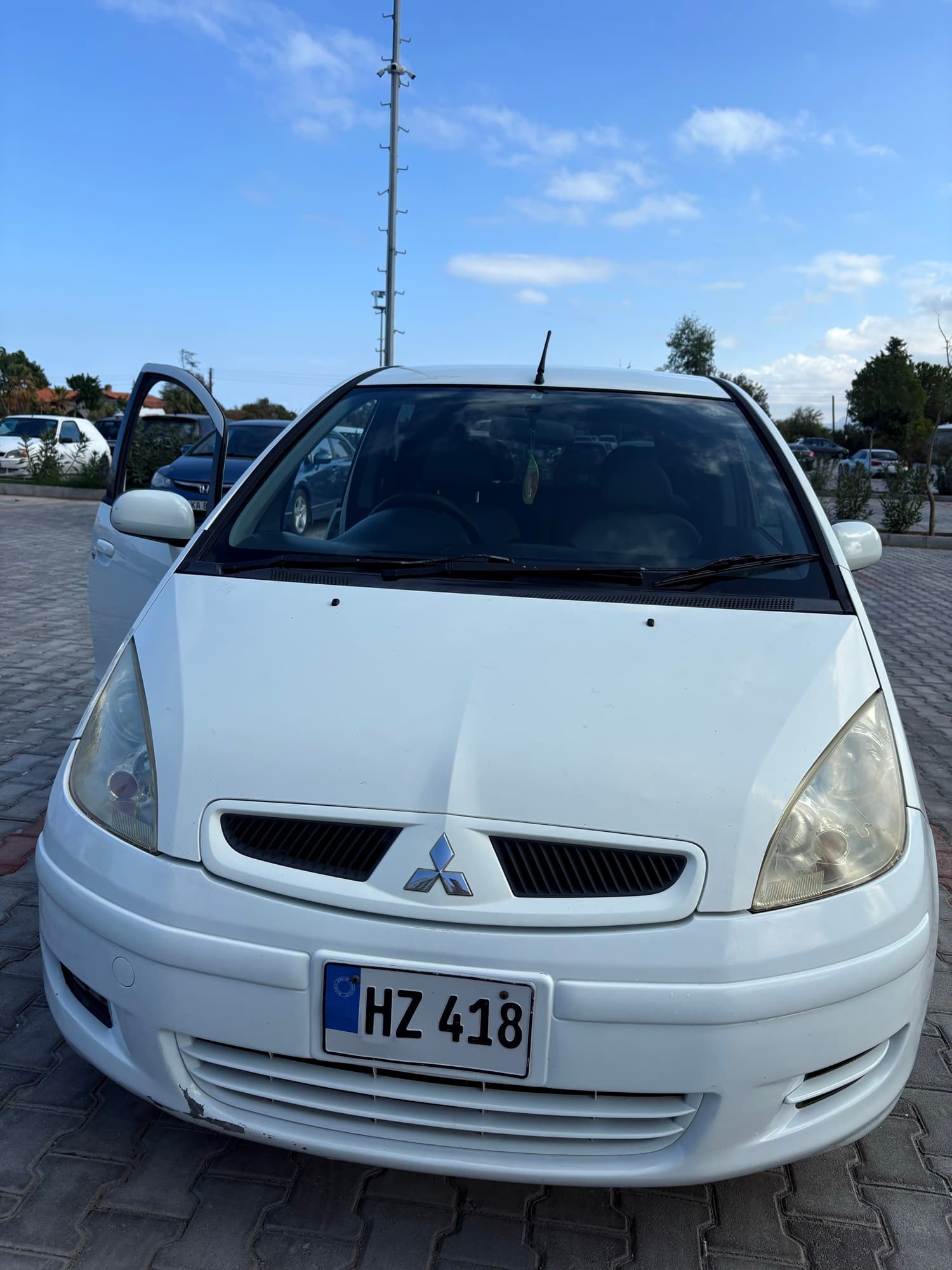 2003 Mitsubishi Colt