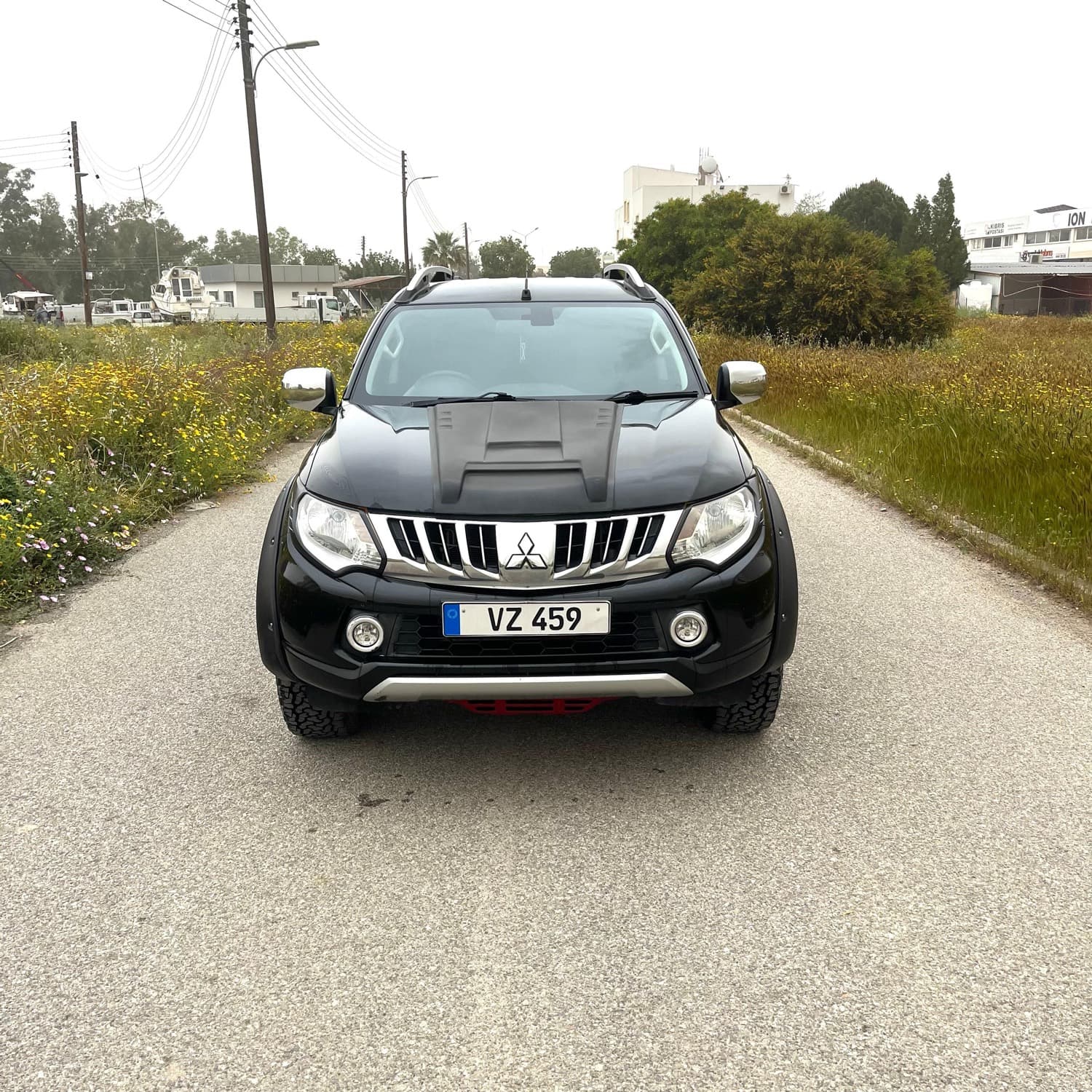 2015 Mitsubishi L200