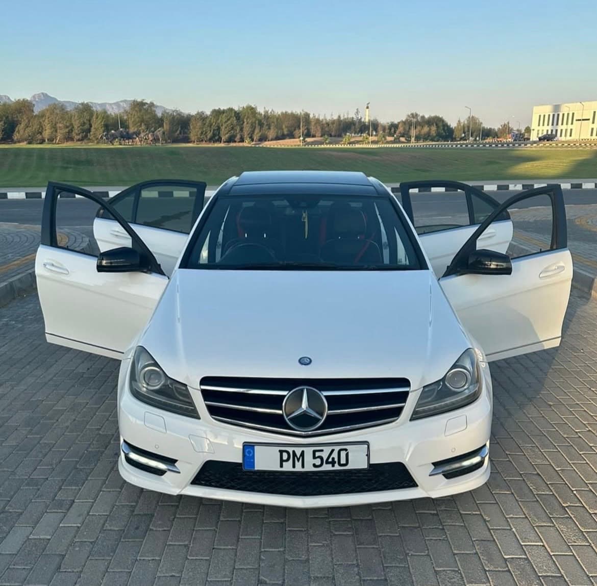 2012 Mercedes-Benz C 180