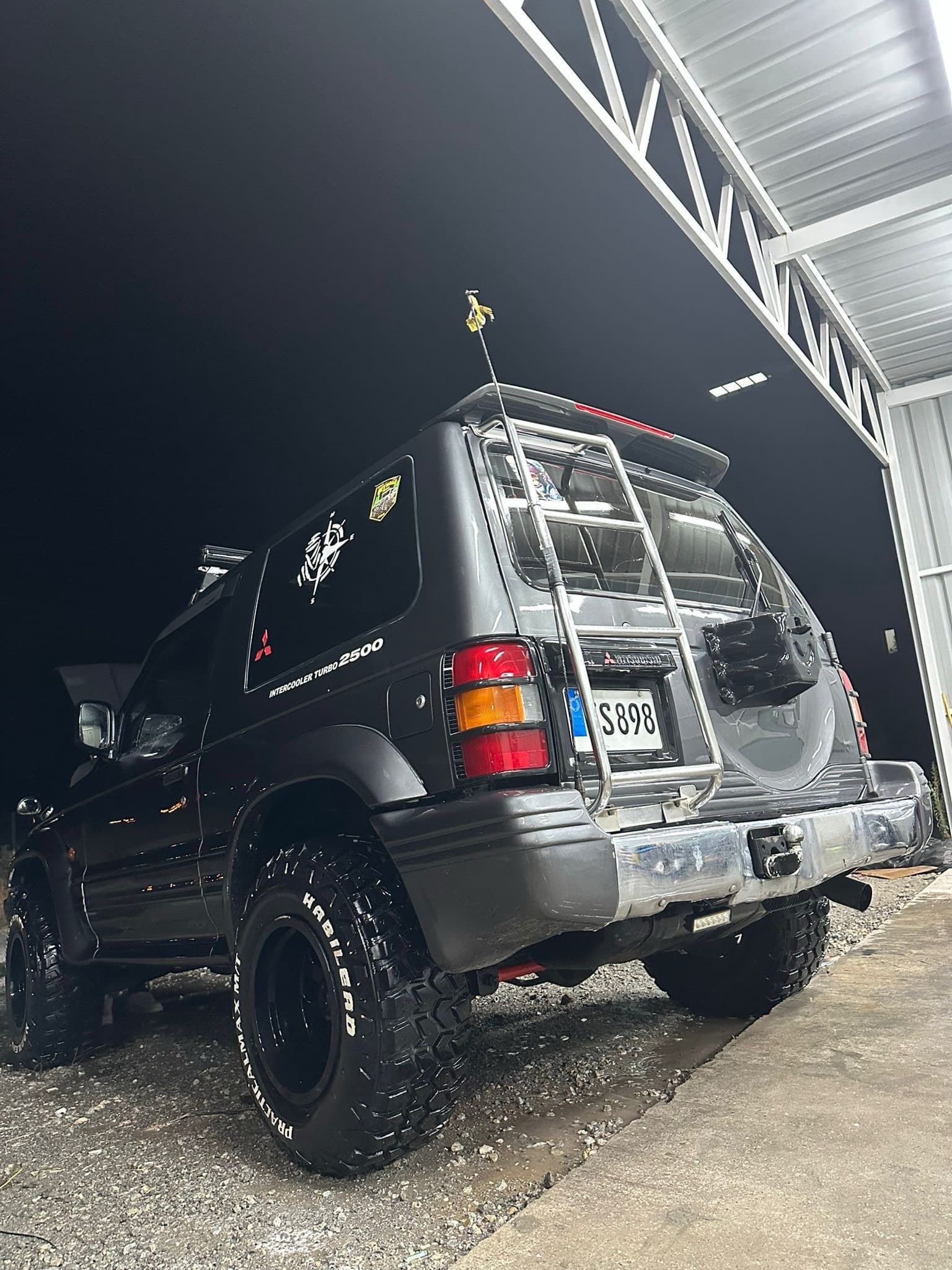 1996 Mitsubishi Pajero